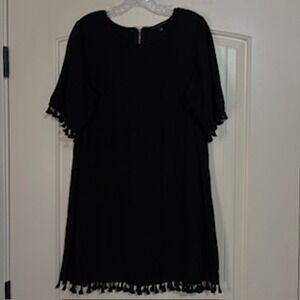 Signature Studio Black Tassel Sleeve Hem Shift Dress Women's Size S‎